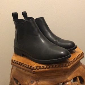 H&M Size 7 black booties